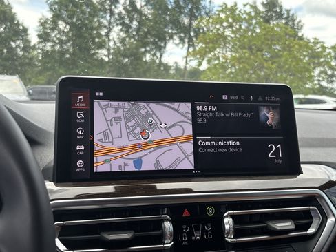 Used 2025 BMW X4 xDrive30i AWD/4WD image 25