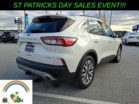 Certified 2022 Ford Escape Titanium w/ Class II Trailer Tow Package image 10