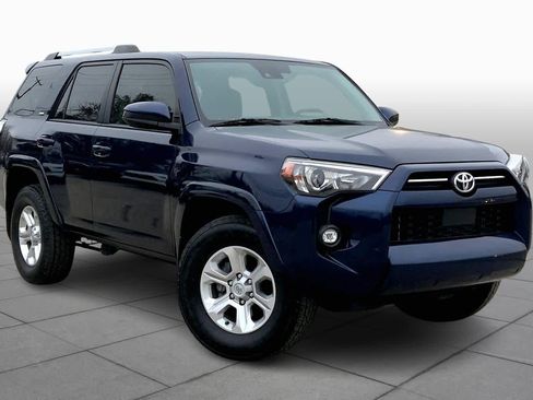 Used 2024 Toyota 4Runner SR5 image 2