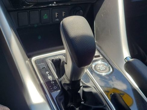Used 2024 Mitsubishi Eclipse Cross LE AWD/4WD image 30