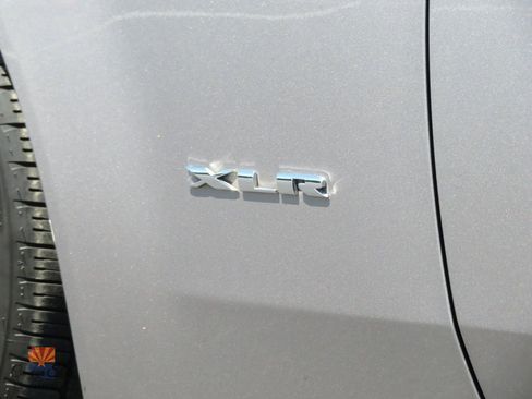 Used 2004 Cadillac XLR RWD image 23