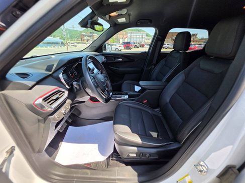 Used 2022 Chevrolet TrailBlazer RS w/ Technology Package AWD/4WD image 15