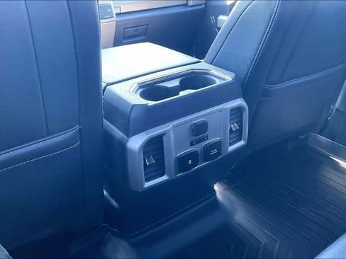 Used 2022 Ford F250 Lariat w/ Black Appearance Package AWD/4WD image 11