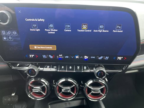 Used 2025 Chevrolet Blazer EV RS image 27