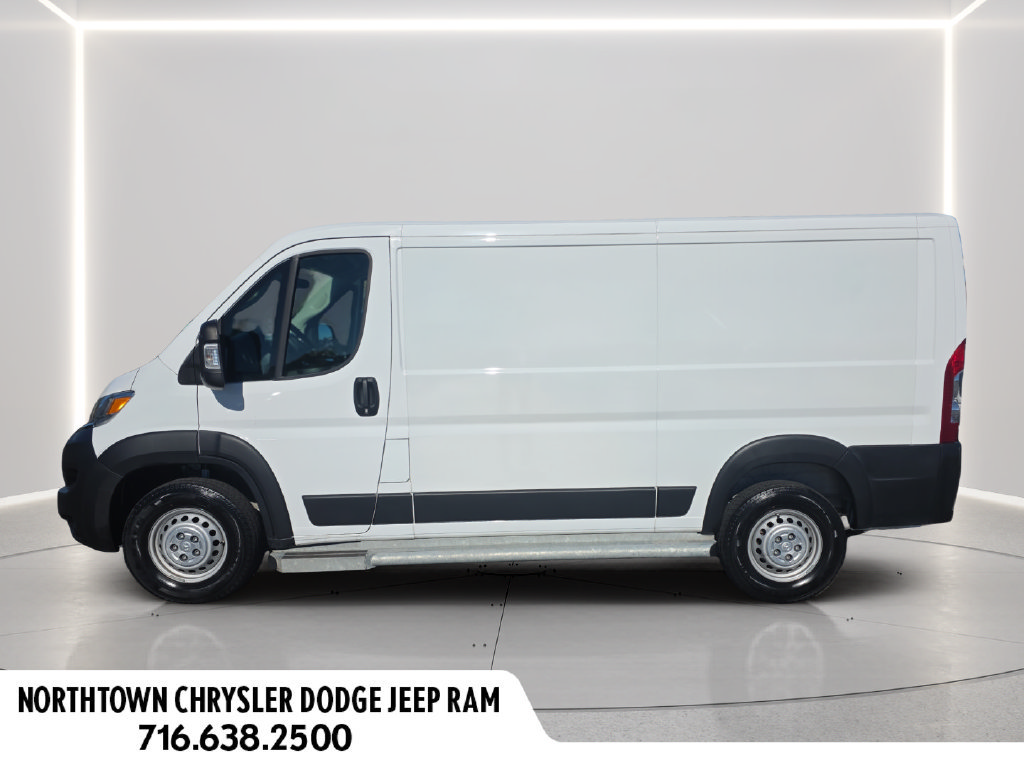 Used 2025 RAM ProMaster 2500 w/ U-Haul Equipment Group FWD image 2
