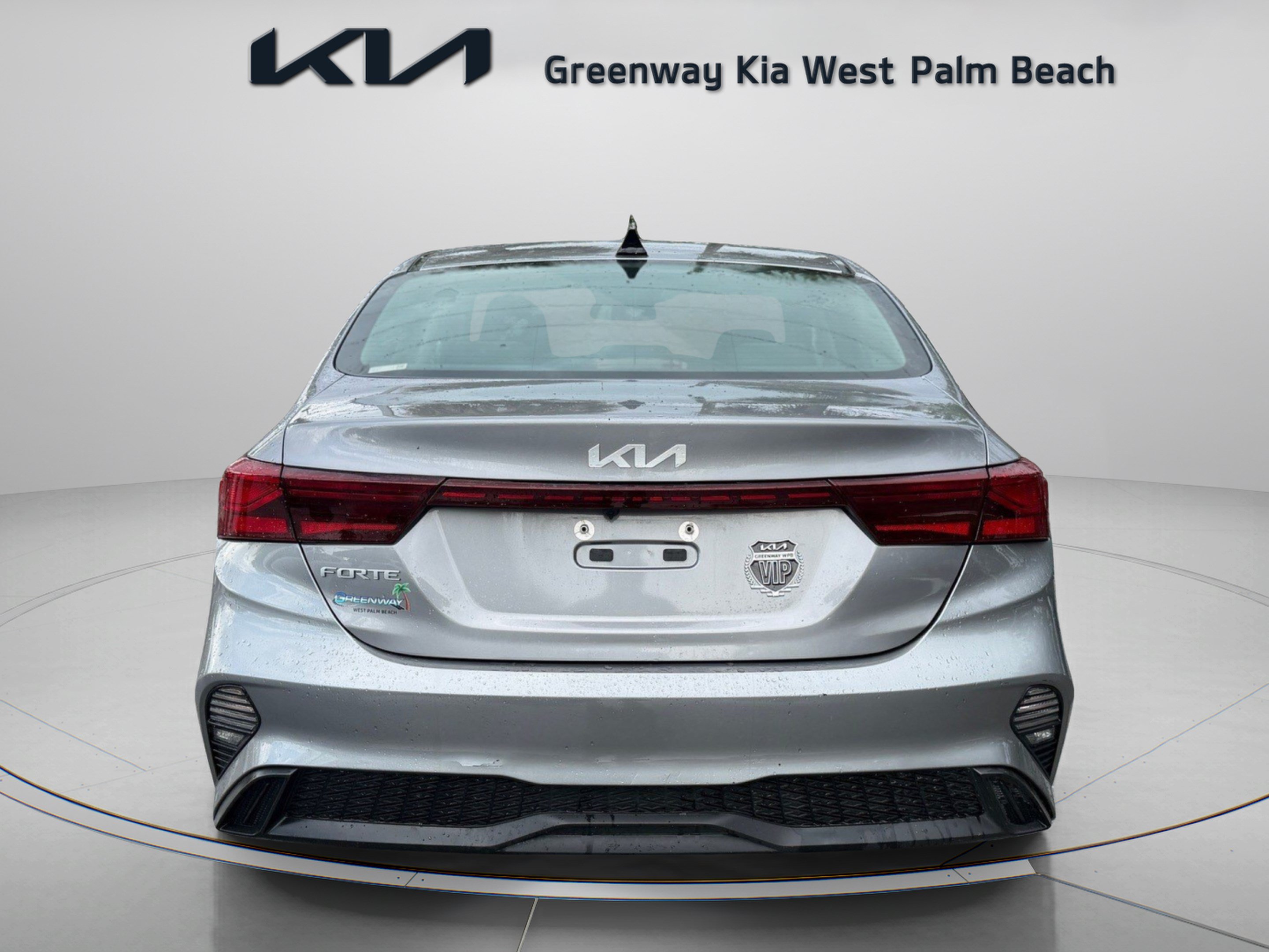Used 2024 Kia Forte LXS FWD image 6