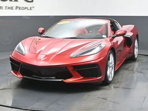 Used 2025 Chevrolet Corvette Stingray Preferred Cpe w/ Chrome Exterior Badge Package RWD image 7