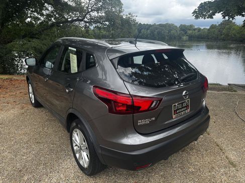 Used 2019 Nissan Rogue Sport SV w/ All-Weather Package AWD/4WD image 8