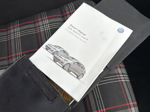 Used 2017 Volkswagen GTI Sport image 27