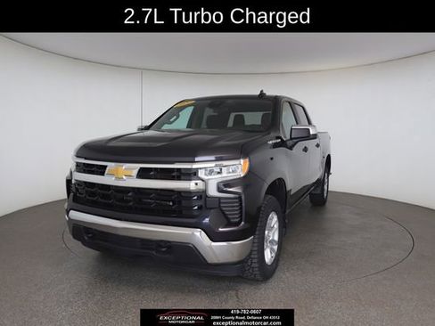 Used 2022 Chevrolet Silverado 1500 LT AWD/4WD image 1