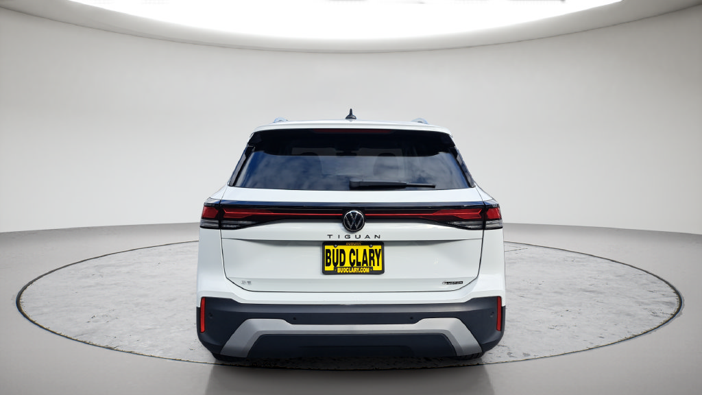 Used 2026 Volkswagen Tiguan SE AWD/4WD image 6