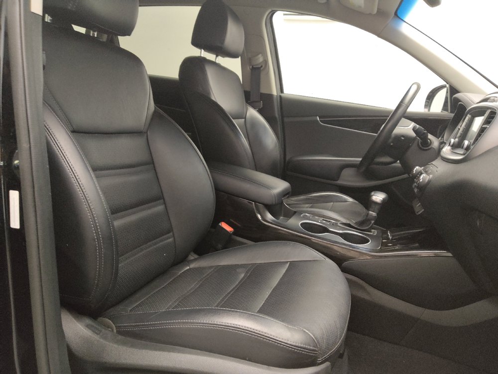 Used 2019 Kia Sorento EX FWD image 21