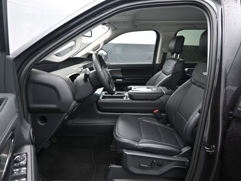 New 2025 Ford Expedition Max Platinum w/ Driver's Package image 14