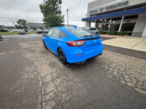 Used 2025 Honda Civic Sport image 8