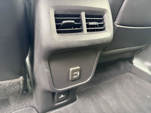 Used 2020 GMC Terrain SLT w/ Preferred Package FWD image 16