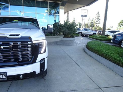 New 2026 GMC Sierra 2500 Denali Ultimate AWD/4WD image 33
