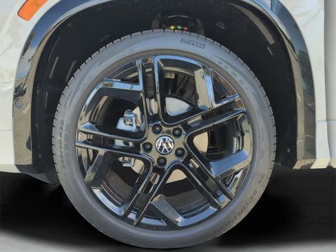 New 2026 Volkswagen Tiguan SE R-Line image 18