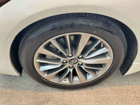 Used 2023 INFINITI Q50 Luxe w/ Cargo Package RWD image 4