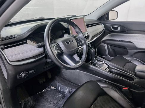Used 2022 Jeep Compass Latitude w/ Convenience Group AWD/4WD image 9