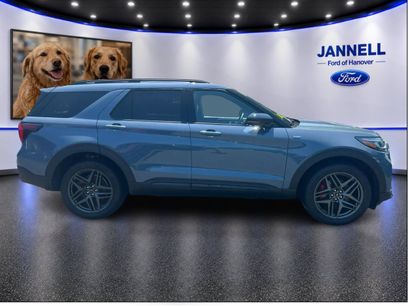 Used 2025 Ford Explorer ST-Line w/ ST-Line Street Pack