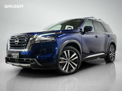 Used 2023 Nissan Pathfinder Platinum AWD/4WD image 1