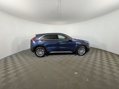 Certified 2022 Cadillac XT4 Premium Luxury w/ Enhanced Visibility Package image 4