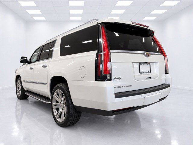 Used 2016 Cadillac Escalade ESV Luxury AWD/4WD image 12