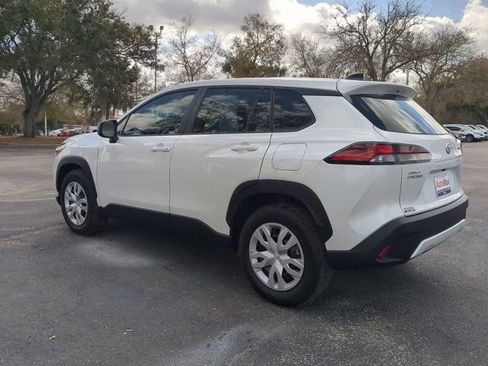 Used 2026 Toyota Corolla Cross L image 6