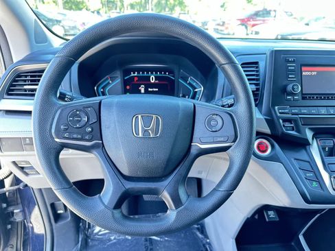 Used 2018 Honda Odyssey LX image 18