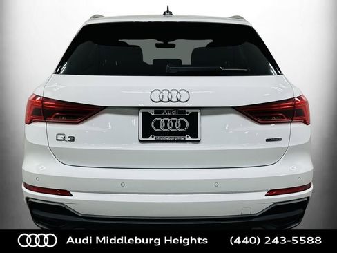 Certified 2024 Audi Q3 2.0T Premium Plus image 7