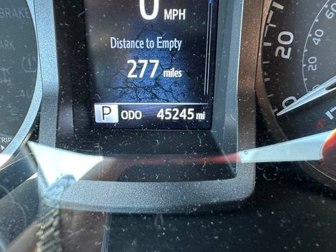 Used 2023 Toyota Tacoma TRD Off-Road AWD/4WD image 11