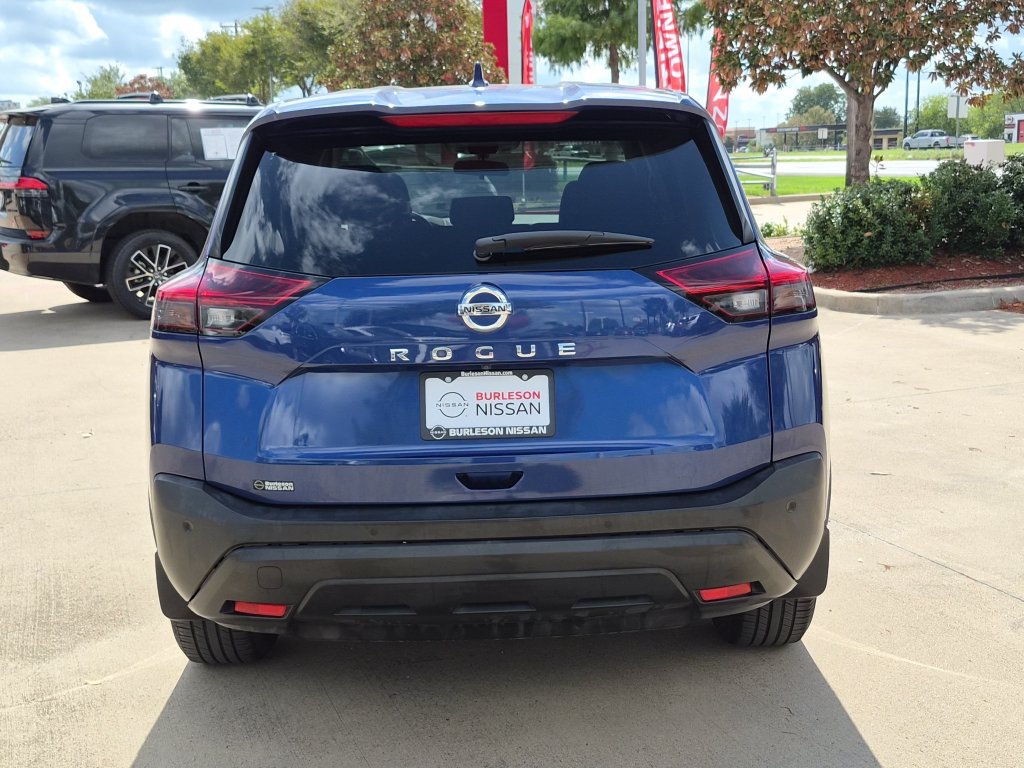 Used 2021 Nissan Rogue S FWD image 3