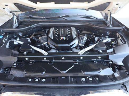 Used 2021 BMW ALPINA XB7 AWD/4WD image 12