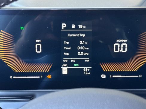 New 2026 Kia Carnival EX FWD image 26