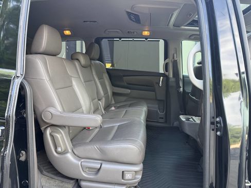Used 2016 Honda Odyssey Touring Elite image 16