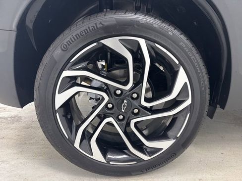Used 2025 Chevrolet TrailBlazer RS image 31