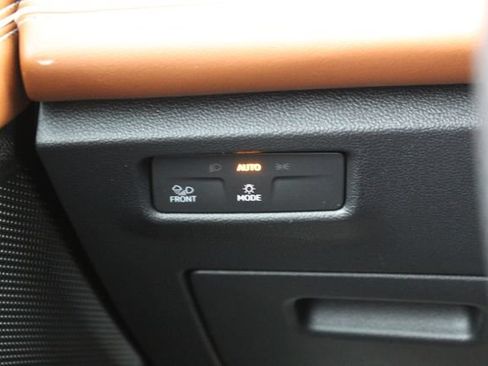 Used 2025 Volkswagen Tiguan SEL R-Line AWD/4WD image 20