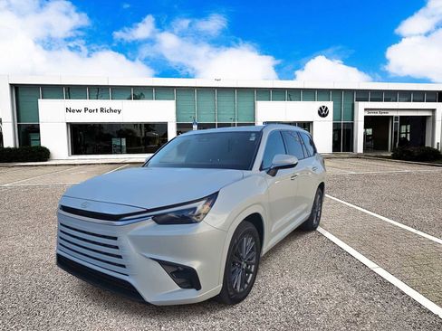 Used 2025 Lexus TX 350 image 4