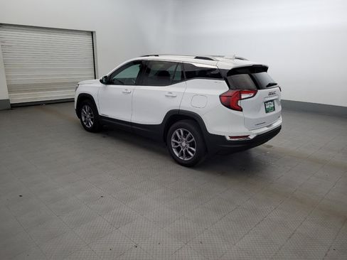 Used 2023 GMC Terrain SLT w/ Tech Package AWD/4WD image 3