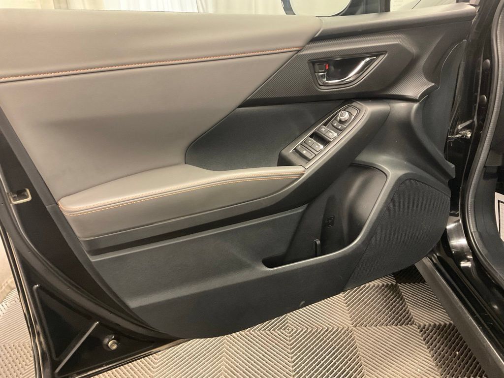 Used 2024 Subaru Crosstrek 2.5i Limited w/ Crosstrek Mirror Package AWD/4WD image 14