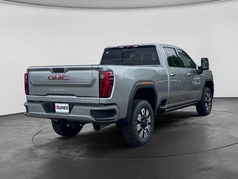 New 2026 GMC Sierra 3500 Denali w/ Denali Reserve Package AWD/4WD image 7