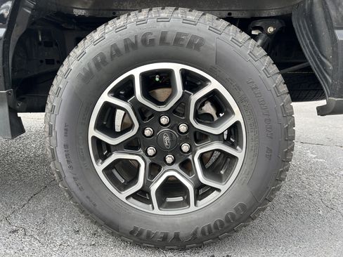 Certified 2022 Ford F150 XLT w/ Equipment Group 302A High image 21