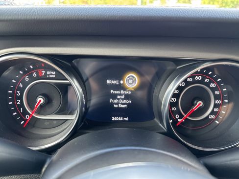 Used 2020 Jeep Gladiator Rubicon image 18