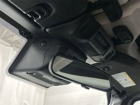 Used 2024 Jeep Wrangler Sahara image 21