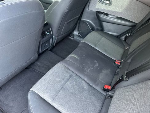 Used 2023 Nissan Rogue SV image 13