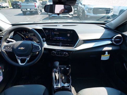 New 2026 Chevrolet Trax LT w/ Driver Confidence Package FWD image 15