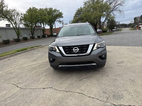 Used 2018 Nissan Pathfinder Platinum w/ Cargo Package image 15