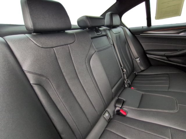 Certified 2023 BMW 540i xDrive w/ M Sport Package AWD/4WD image 23