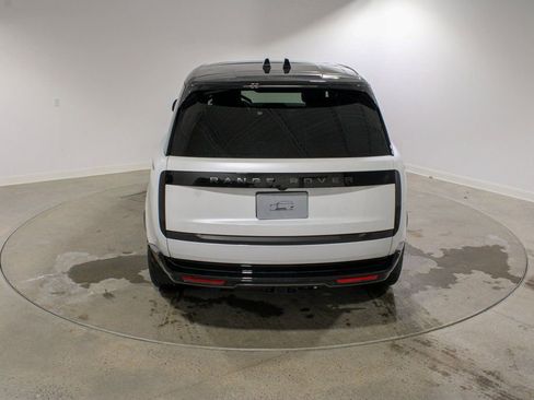 New 2026 Land Rover Range Rover Long Wheelbase SE AWD/4WD image 4