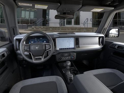 New 2026 Ford Bronco 2-Door AWD/4WD image 9